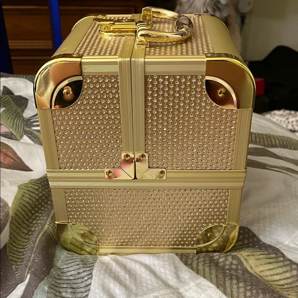 Impressions Gold Makeup Organizer